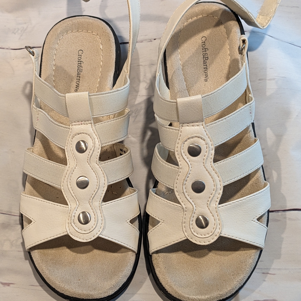 Straps and Comfort Sole